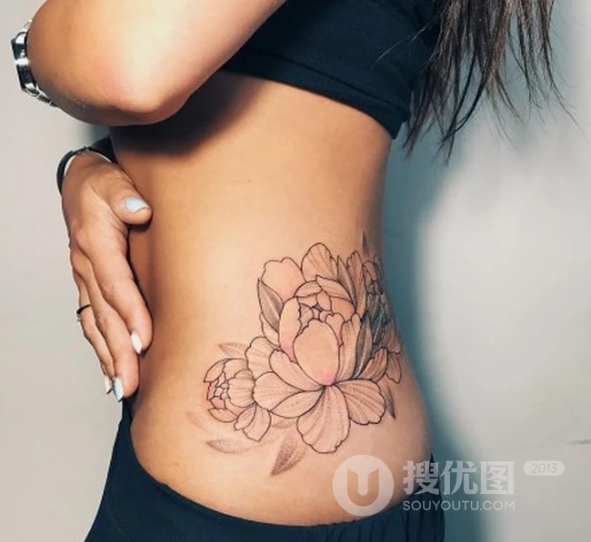 气质的腰部纹身，女生腰部花卉系列好看纹身图案欣赏 第8张