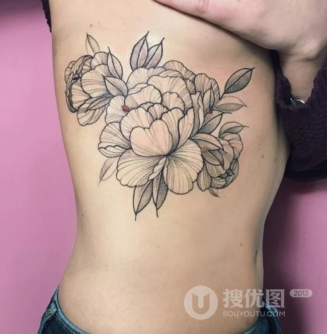 气质的腰部纹身，女生腰部花卉系列好看纹身图案欣赏 第3张