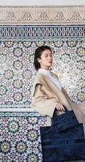 女明星张雪迎个性温婉唯美户外街拍写真