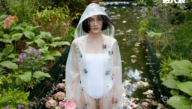张雪迎气质《男人装》写真杂志大片，给你一份初恋