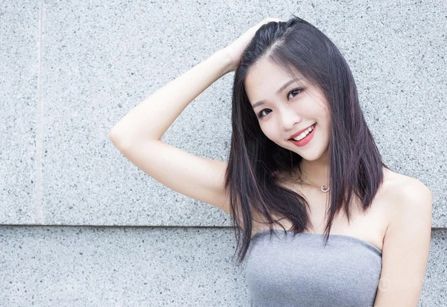 新加坡女生赵雨晴清纯阳光写真，生活照图片
