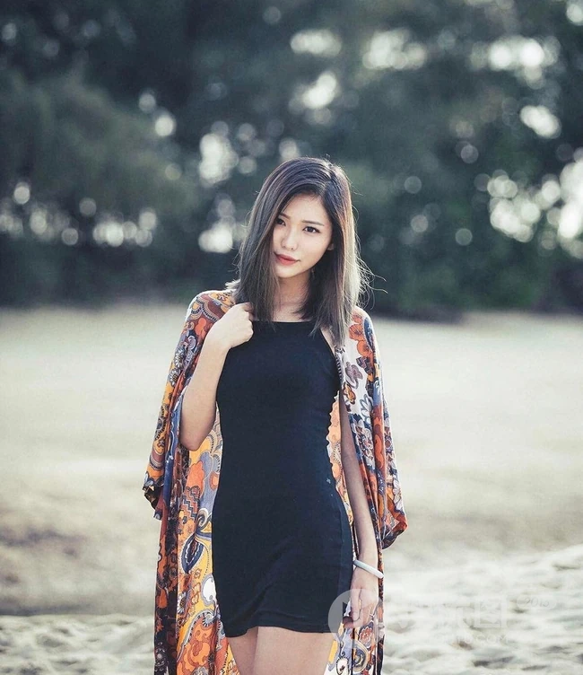 新加坡女生赵雨晴清纯阳光写真，生活照图片