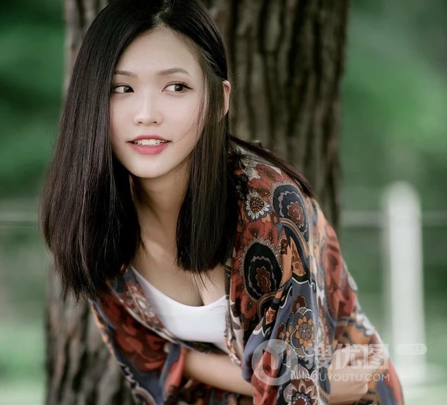 新加坡女生赵雨晴清纯阳光写真，生活照图片