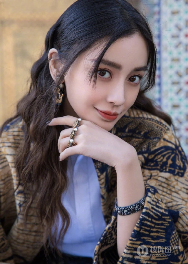 女明星angelababy时尚街拍广告宣传写真大片