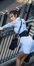女生模特姚梦琪约会街拍写真日记，身材高挑，线条感修长