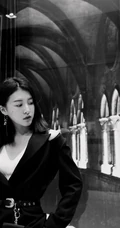 女明星杜雨宸清爽利落黑衣短裤唯美写真图片