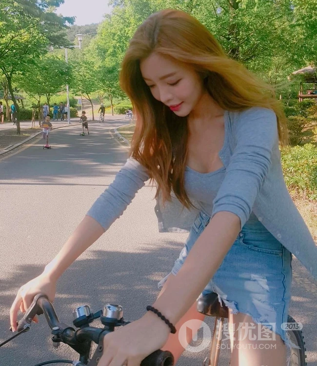 韩国精选人气网拍女生真熙气质自拍，写真，生活照图集
