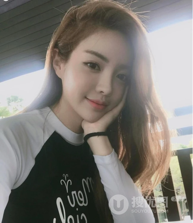 韩国精选人气网拍女生真熙气质自拍，写真，生活照图集