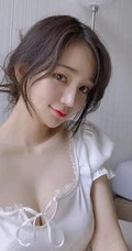 嘴唇很有特色的韩国女生金道妍气质自拍，写真，生活照图集