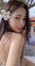 嘴唇很有特色的韩国女生金道妍气质自拍，写真，生活照图集