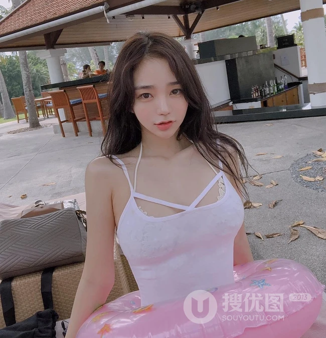 嘴唇很有特色的韩国女生金道妍气质自拍，写真，生活照图集