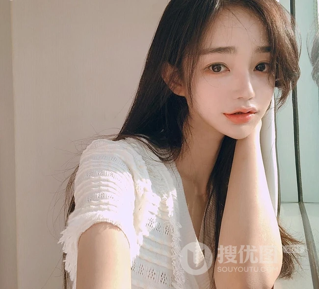 嘴唇很有特色的韩国女生金道妍气质自拍，写真，生活照图集