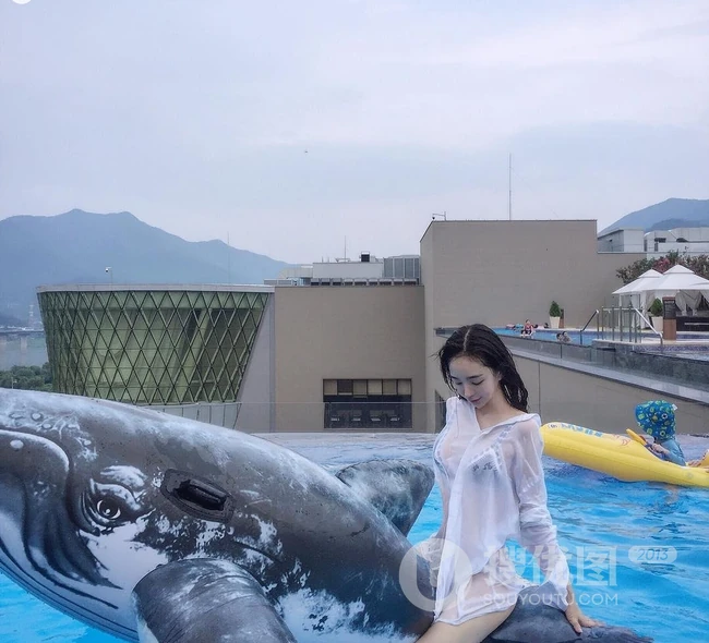 嘴唇很有特色的韩国女生金道妍气质自拍，写真，生活照图集