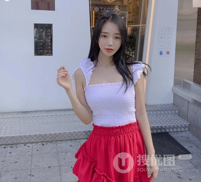 嘴唇很有特色的韩国女生金道妍气质自拍，写真，生活照图集