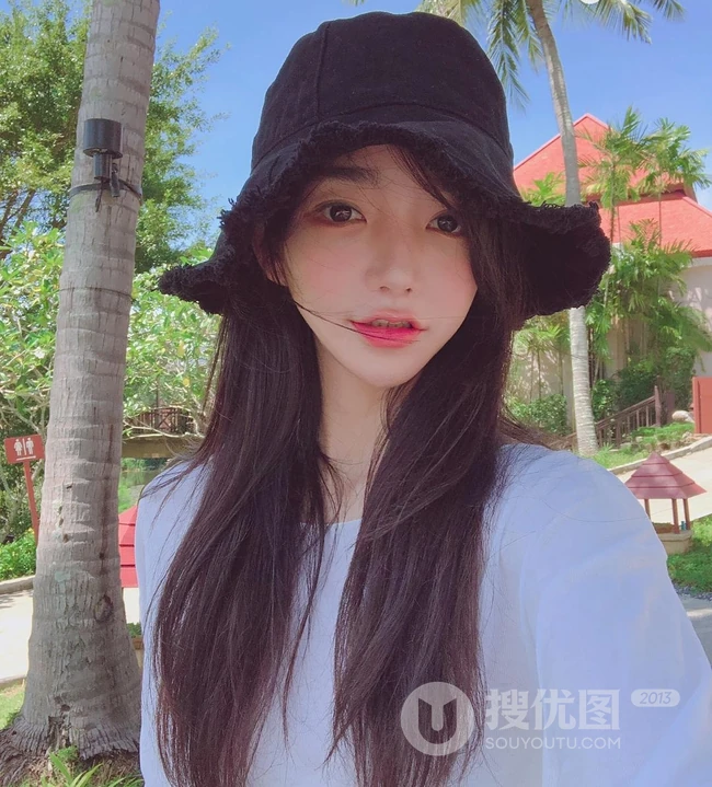 嘴唇很有特色的韩国女生金道妍气质自拍，写真，生活照图集