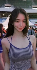 嘴唇很有特色的韩国女生金道妍气质自拍，写真，生活照图集