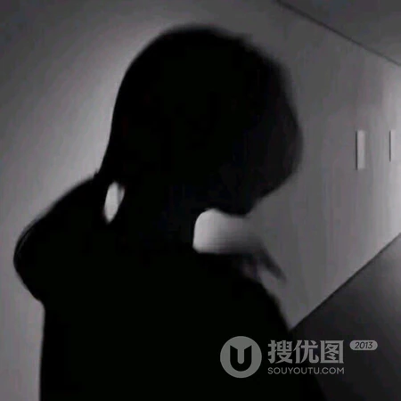 烟熏妆女生，酷酷的霸气女生微信头像图片