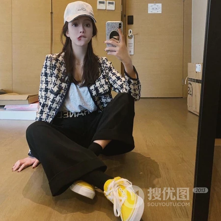 烟熏妆女生，酷酷的霸气女生微信头像图片