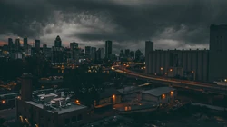 唯美夜间城市航拍，城市夜景灯光壁纸图片