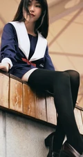 大长腿的性感美女iphonexsMax手机壁纸