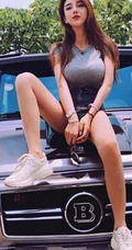 大长腿的性感美女iphonexsMax手机壁纸