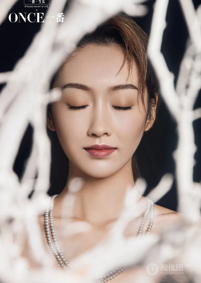 迎接白昼星辰，女明星宣璐个性酷美《一番》杂志写真图片