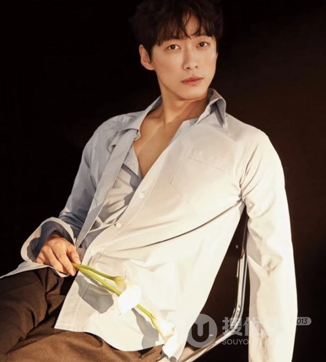 韩国明星南宫珉登杂志拍写真图片