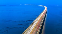 令人惊叹的海上桥梁建筑唯美壁纸