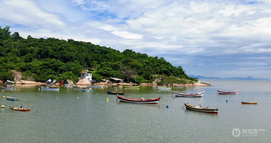 唯美的海边城市旅游圣地电脑壁纸