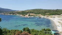 唯美的海边城市旅游圣地电脑壁纸