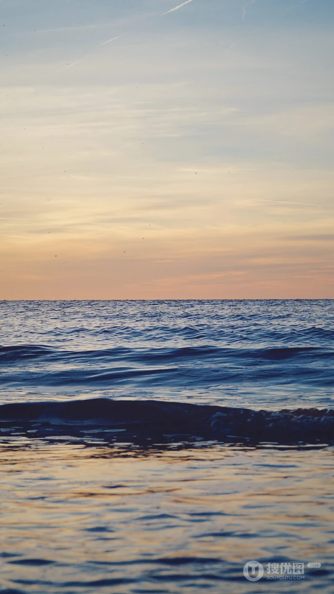 大浪淘沙，涌动的海浪高清手机壁纸