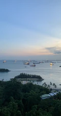 唯美的海上落日彩霞风景手机壁纸