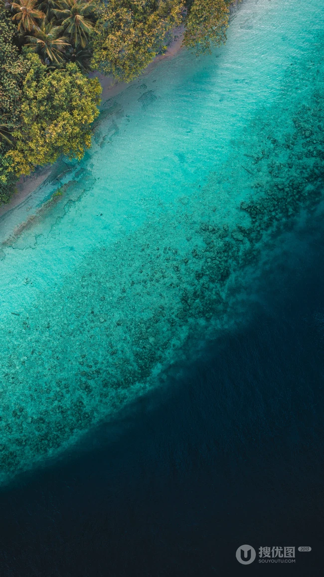 航拍靓丽的海上风景手机壁纸