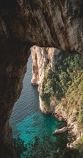 海上的礁石，溶洞风景手机背景图片