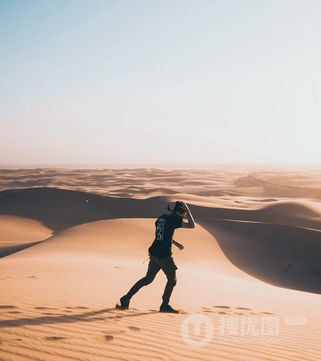 探索神秘的沙漠无人区，高清沙漠旅游手机壁纸图片