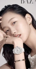 韩国女星金高银《BAZAAR》广告宣传杂志写真图片