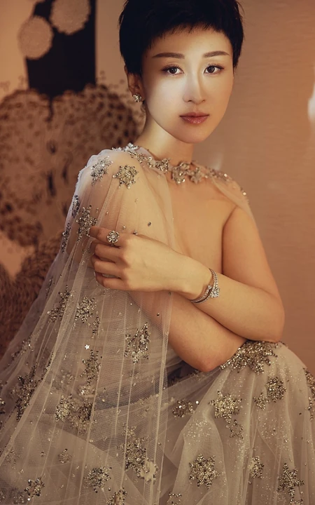女演员练练明星慈善夜活动写真图片