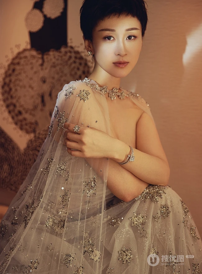 女演员练练明星慈善夜活动写真图片