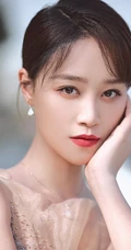 蓝盈莹浅灰轻纱连衣长裙街边小路唯美动人写真图片