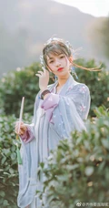 汉服古风小姐姐手打油纸伞唯美写真手机壁纸