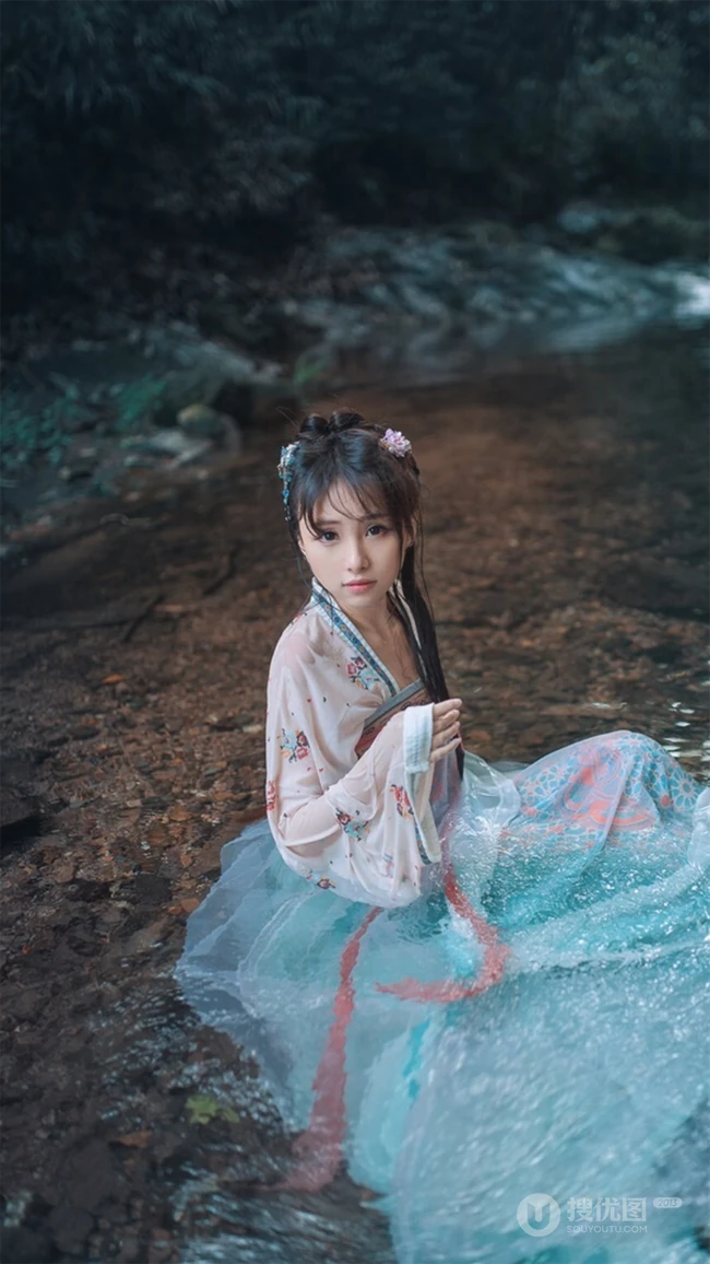 汉服古风小姐姐手打油纸伞唯美写真手机壁纸