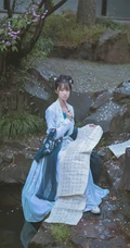 汉服古风小姐姐手打油纸伞唯美写真手机壁纸