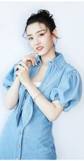 宋祖儿淡蓝色连衣牛仔短裙动人写真图片