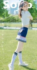 侧颜气质女生，运动风，打高尔夫球的精选短裙少女写真图片