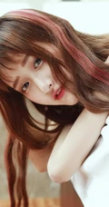 清新清新，娇小骨感，女生little贝壳喵气质碎花长裙写真图片