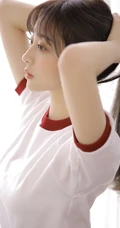 双眼皮精选学生制服短裤台湾少女课桌间动人写真