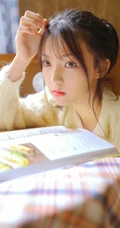 大大的眼睛会说话，大眼睛白皙少女室内写真图片