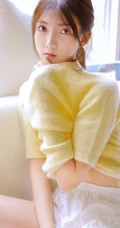 大大的眼睛会说话，大眼睛白皙少女室内写真图片
