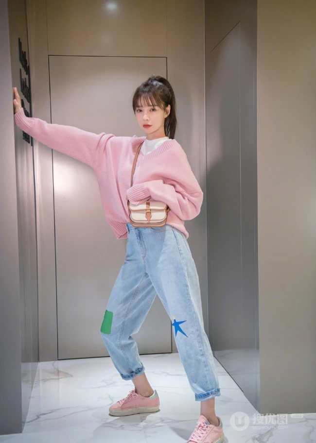 沈梦辰休闲穿搭风格魅力写真图片
