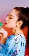 古力娜扎多套复古色彩服饰登《NYLON尼龙》杂志写真大片
